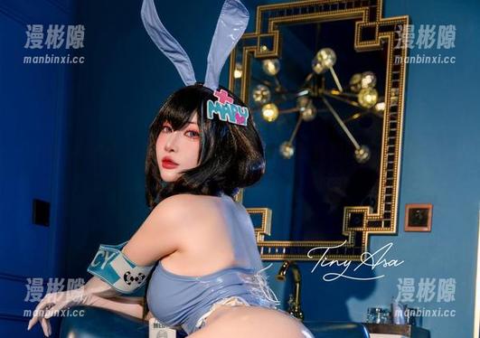 Tiny Asa Tiny AsaHelmxAnis的写真全集,轻松幽默又充满色彩,快来看看!